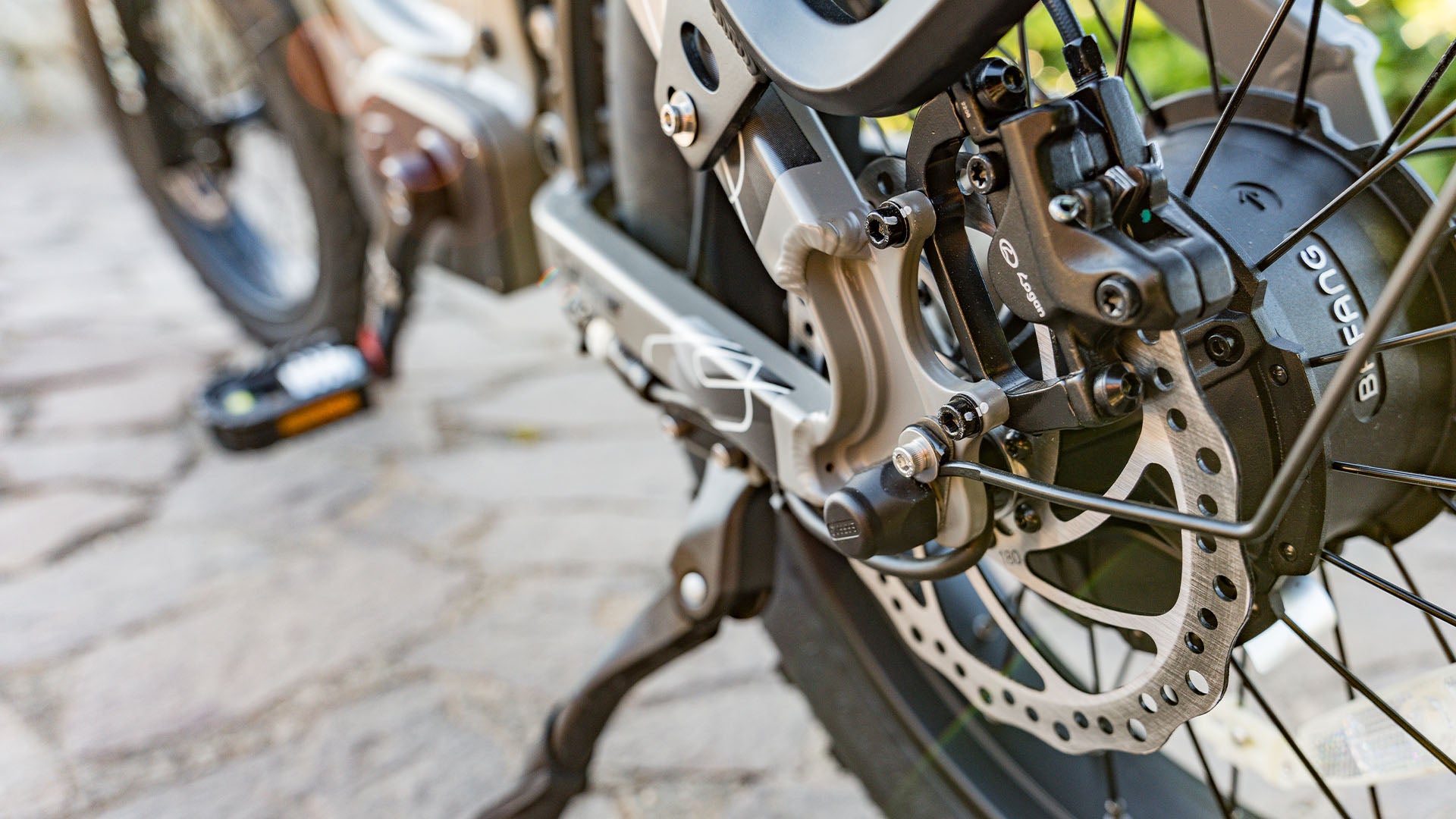 Cyrusher 電動アシスト自転車は、スポーツを易しく、楽しく